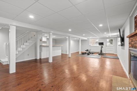 19 Glen Hollow West Hartford CT 06117