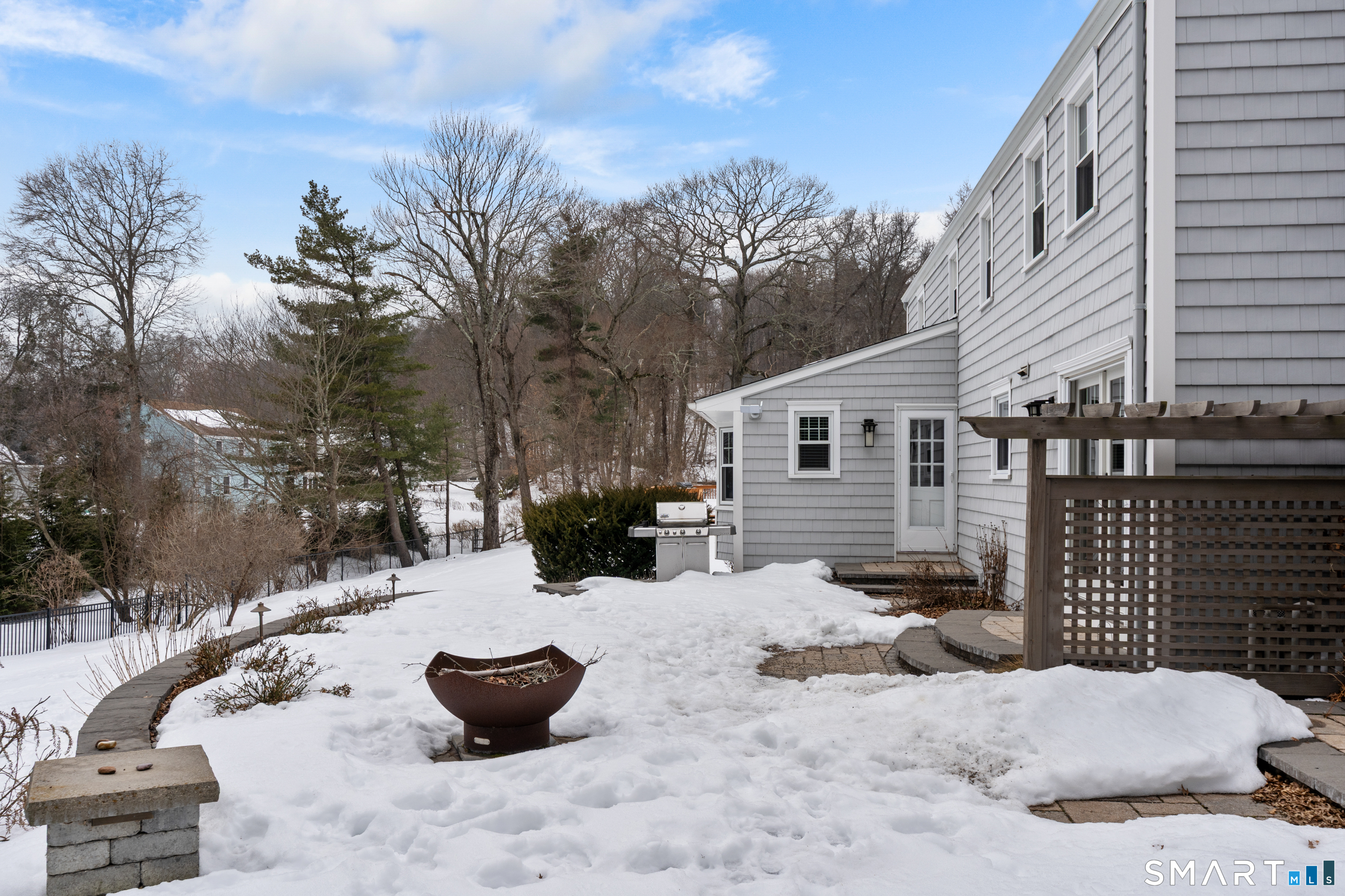 19 Glen Hollow West Hartford CT 06117