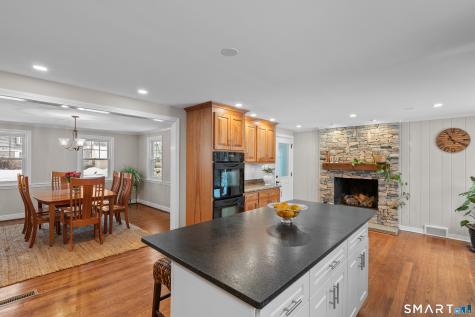 19 Glen Hollow West Hartford CT 06117