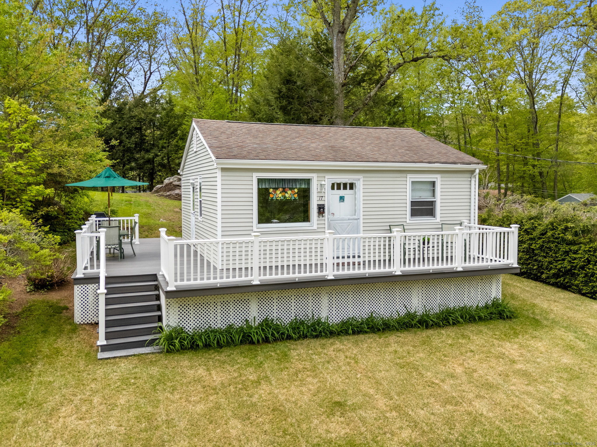 17 Glimmer Glen East Haddam CT 06415