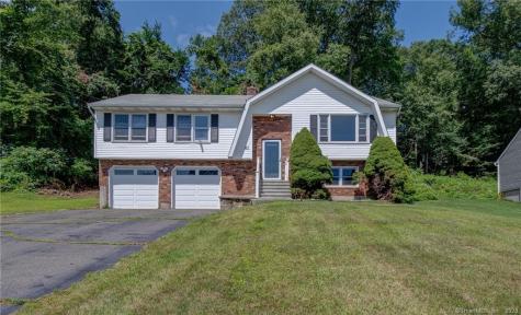 82 Oak Hollow Drive Waterbury CT 06708