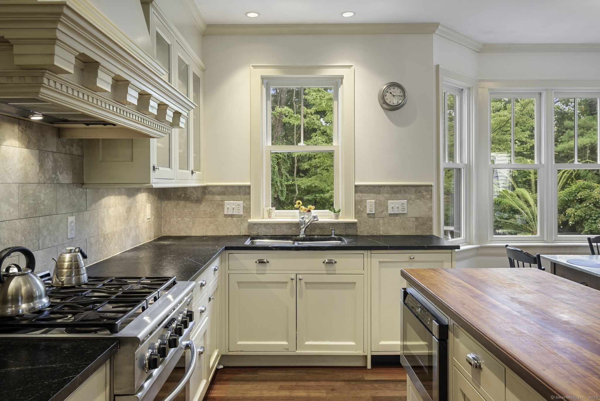 202 Weed Street New Canaan CT 06840
