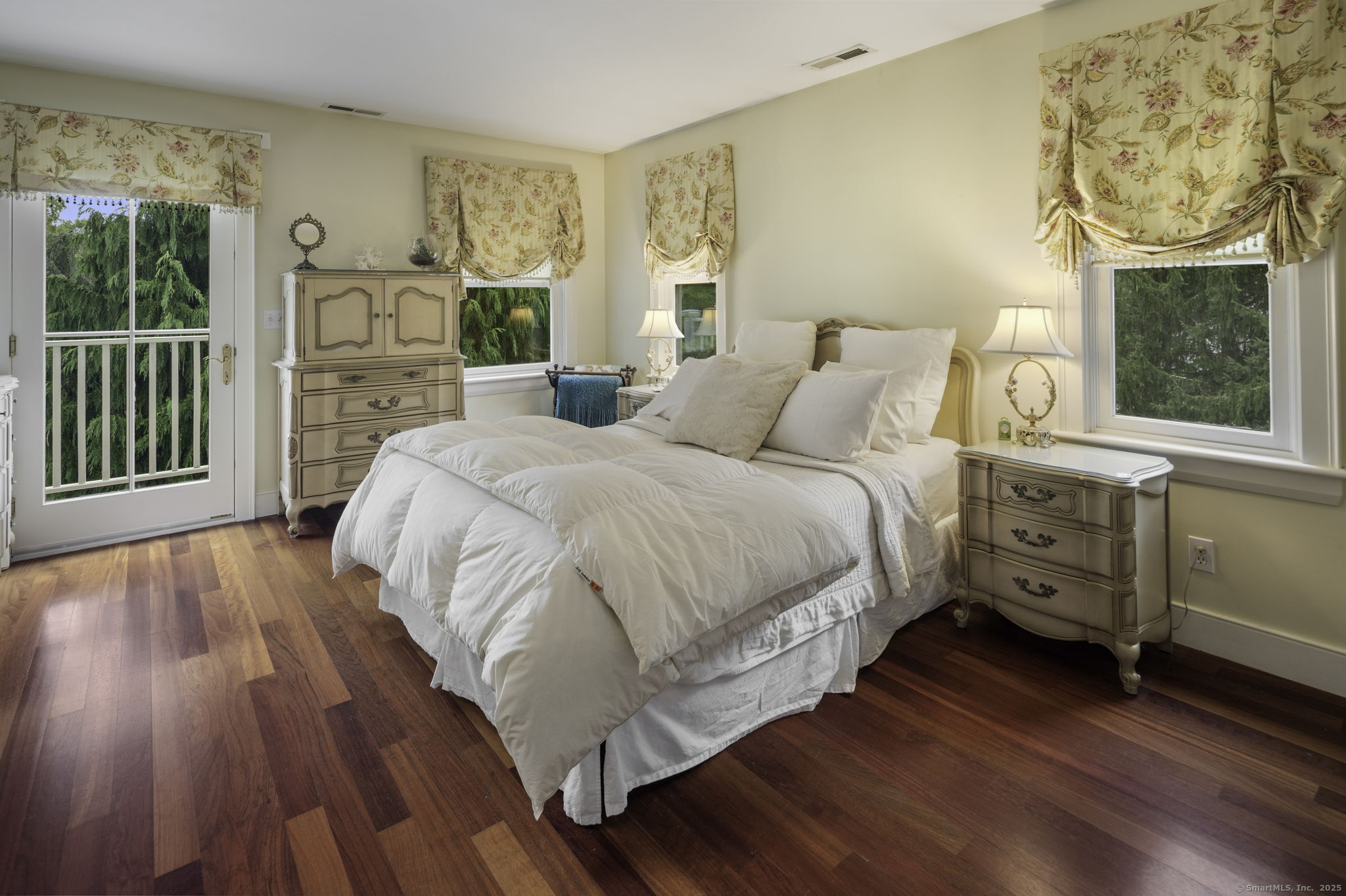 202 Weed Street New Canaan CT 06840