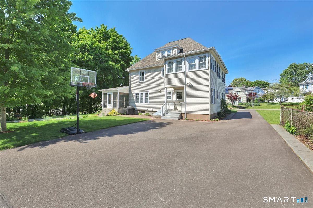 118 Porter Street Manchester CT 06040