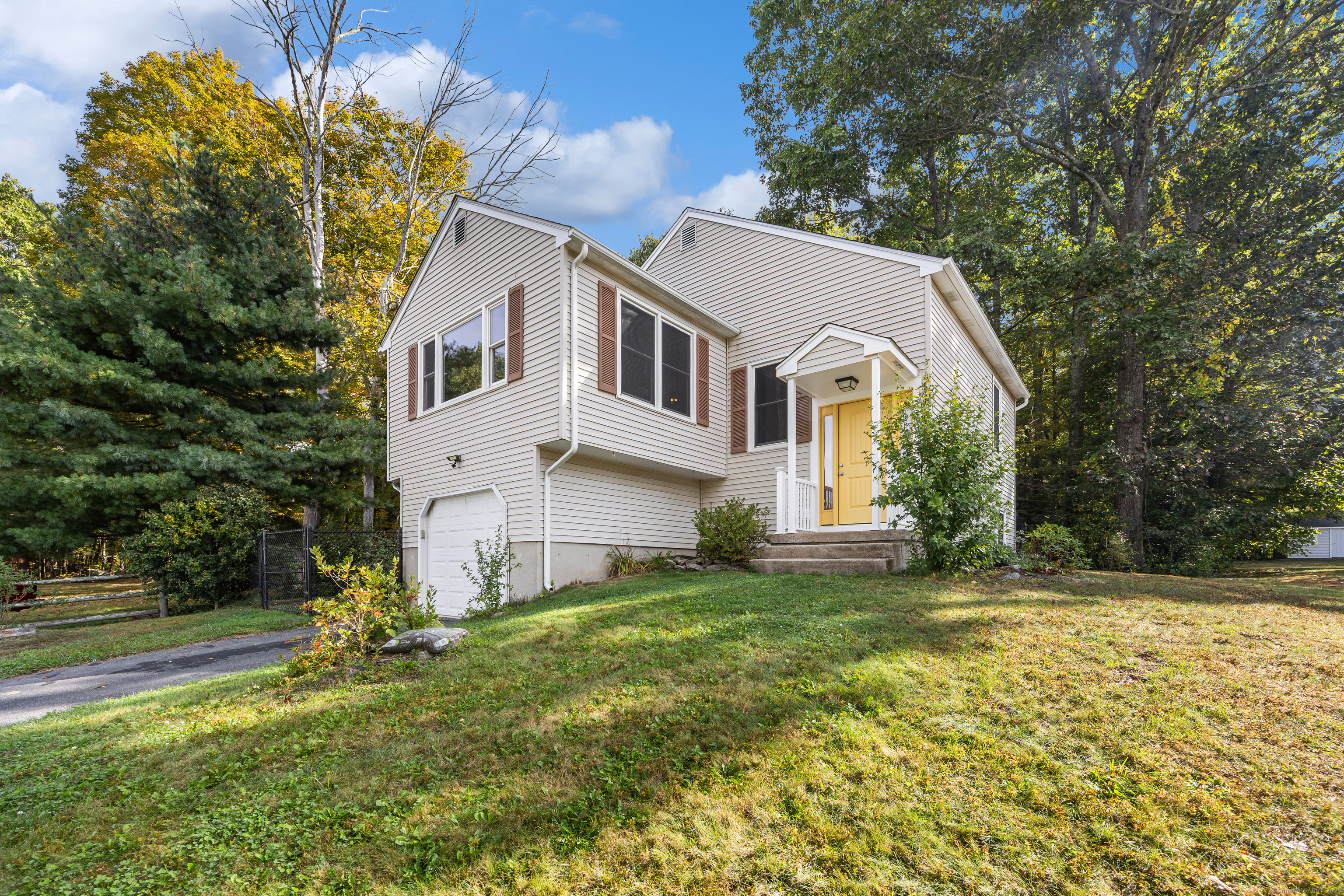 145 Oxford Way Torrington CT 06790