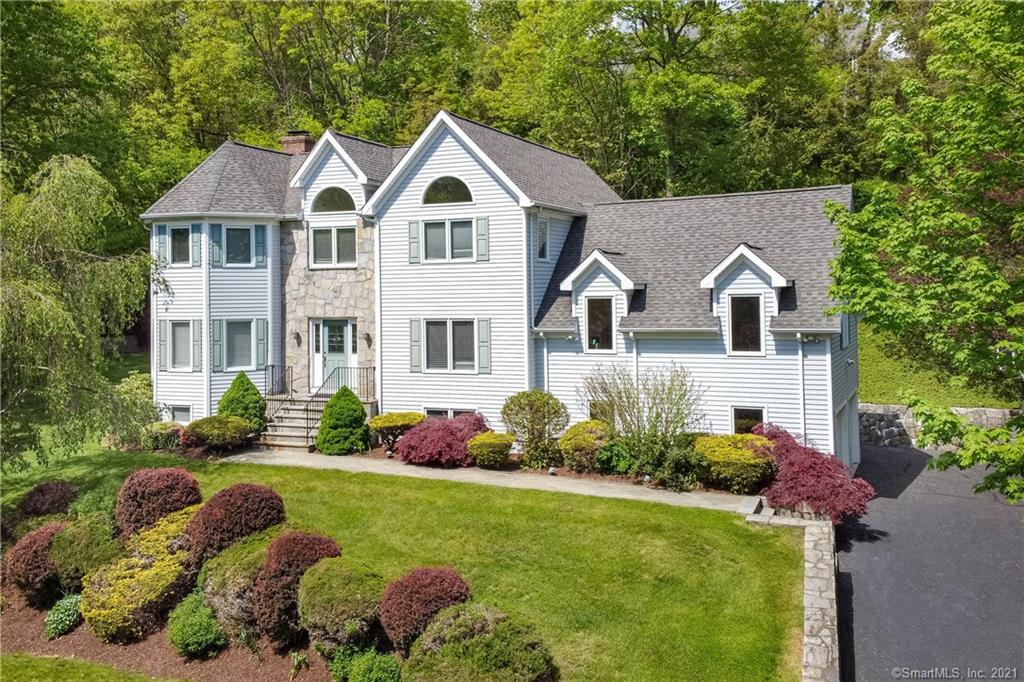 5 Woodstone Court Danbury CT 06811