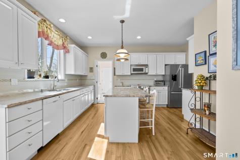 19 Bonny Road Brookfield CT 06804