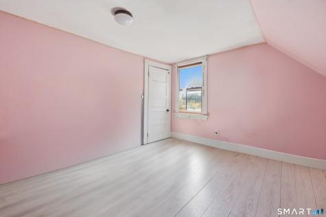 31 Smith Street Seymour CT 06483