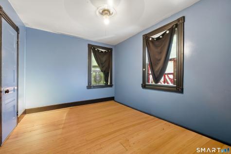 31 Smith Street Seymour CT 06483