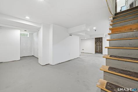 31 Smith Street Seymour CT 06483