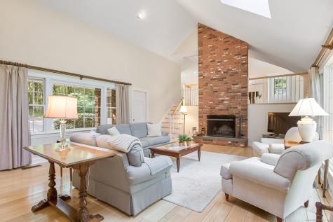 39 Wampum Hill Road Weston CT 06883