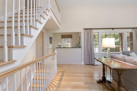 39 Wampum Hill Road Weston CT 06883