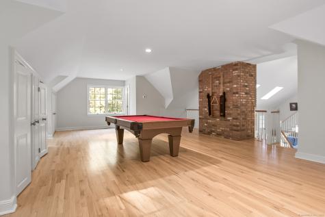 39 Wampum Hill Road Weston CT 06883