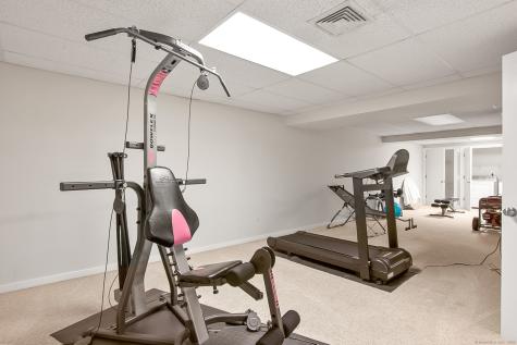39 Wampum Hill Road Weston CT 06883