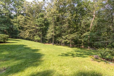 39 Wampum Hill Road Weston CT 06883