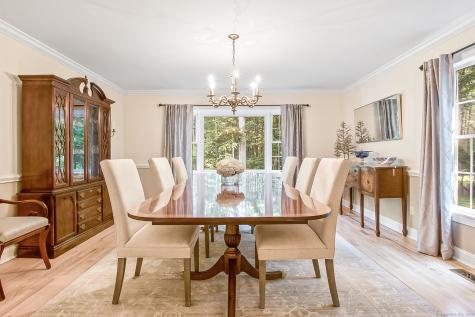 39 Wampum Hill Road Weston CT 06883