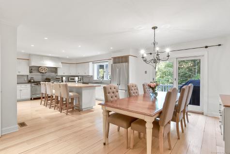 39 Wampum Hill Road Weston CT 06883
