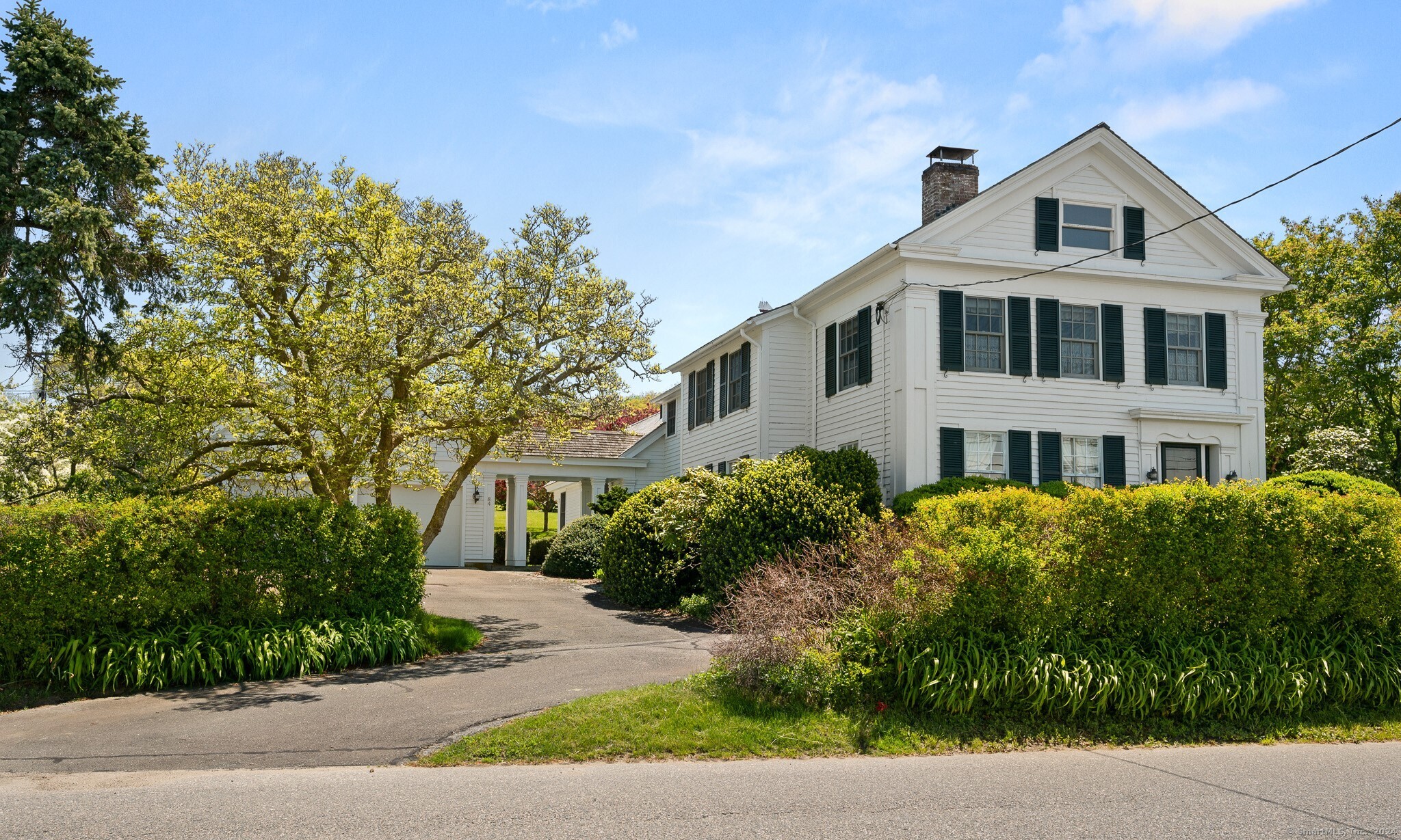 84 Old Black Point Road East Lyme CT 06357