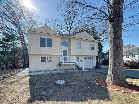 119 Division Street Groton CT 06340