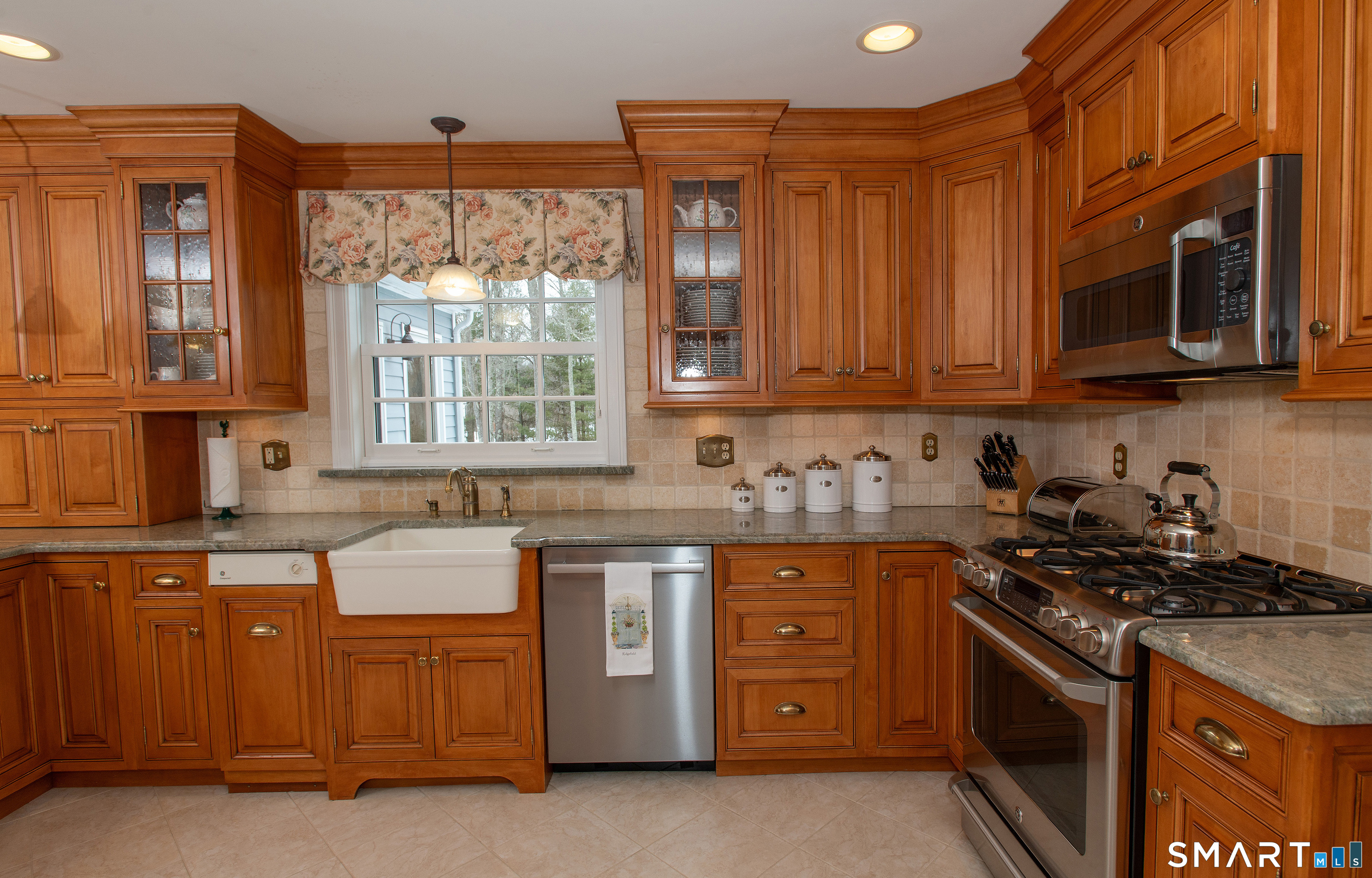 15 Two Pence Road Ridgefield CT 06877