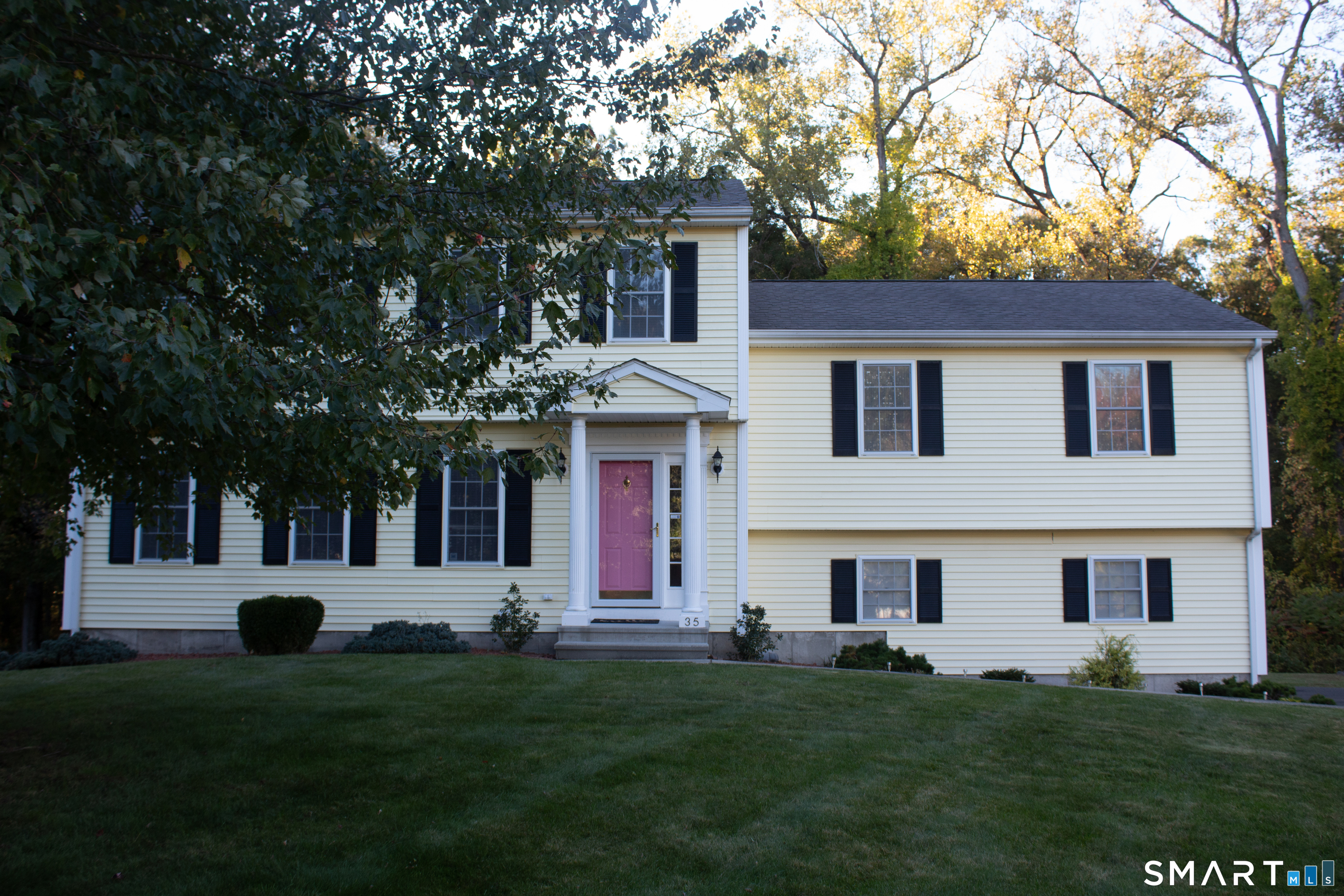 35 Fairfield Lane Bloomfield CT 06002
