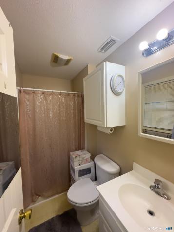 35 Fairfield Lane Bloomfield CT 06002