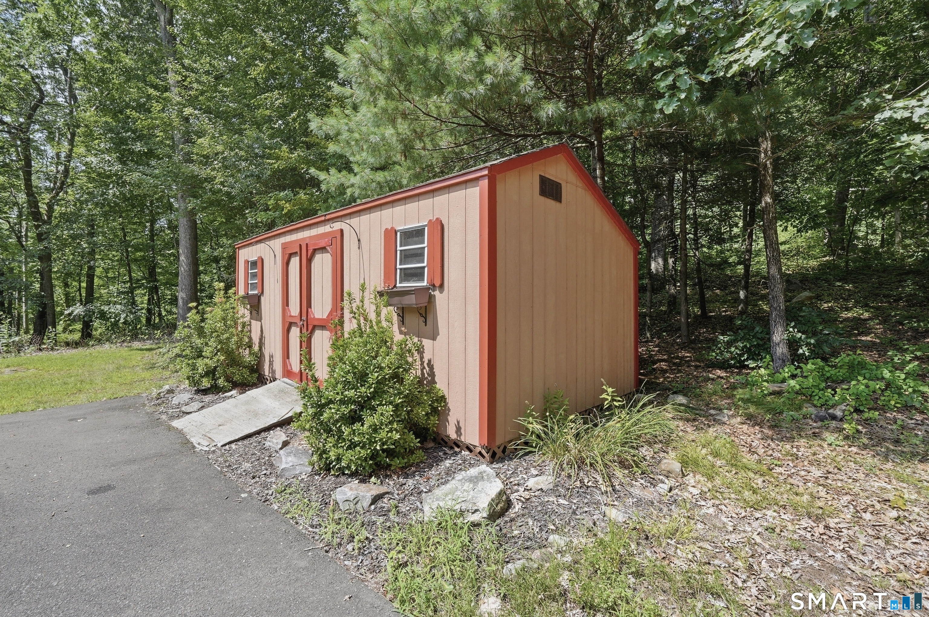 391 Old Post Road Tolland CT 06084