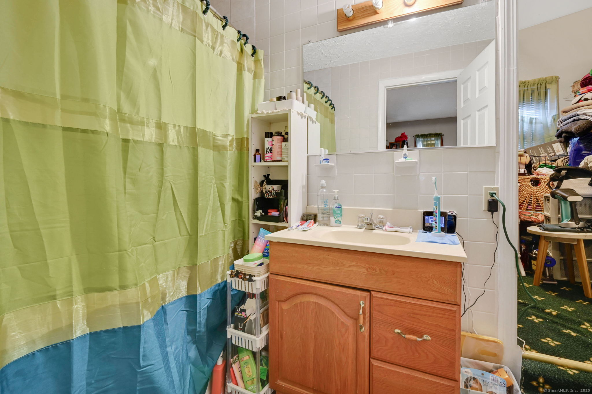 18 Englewood Avenue Bloomfield CT 06002