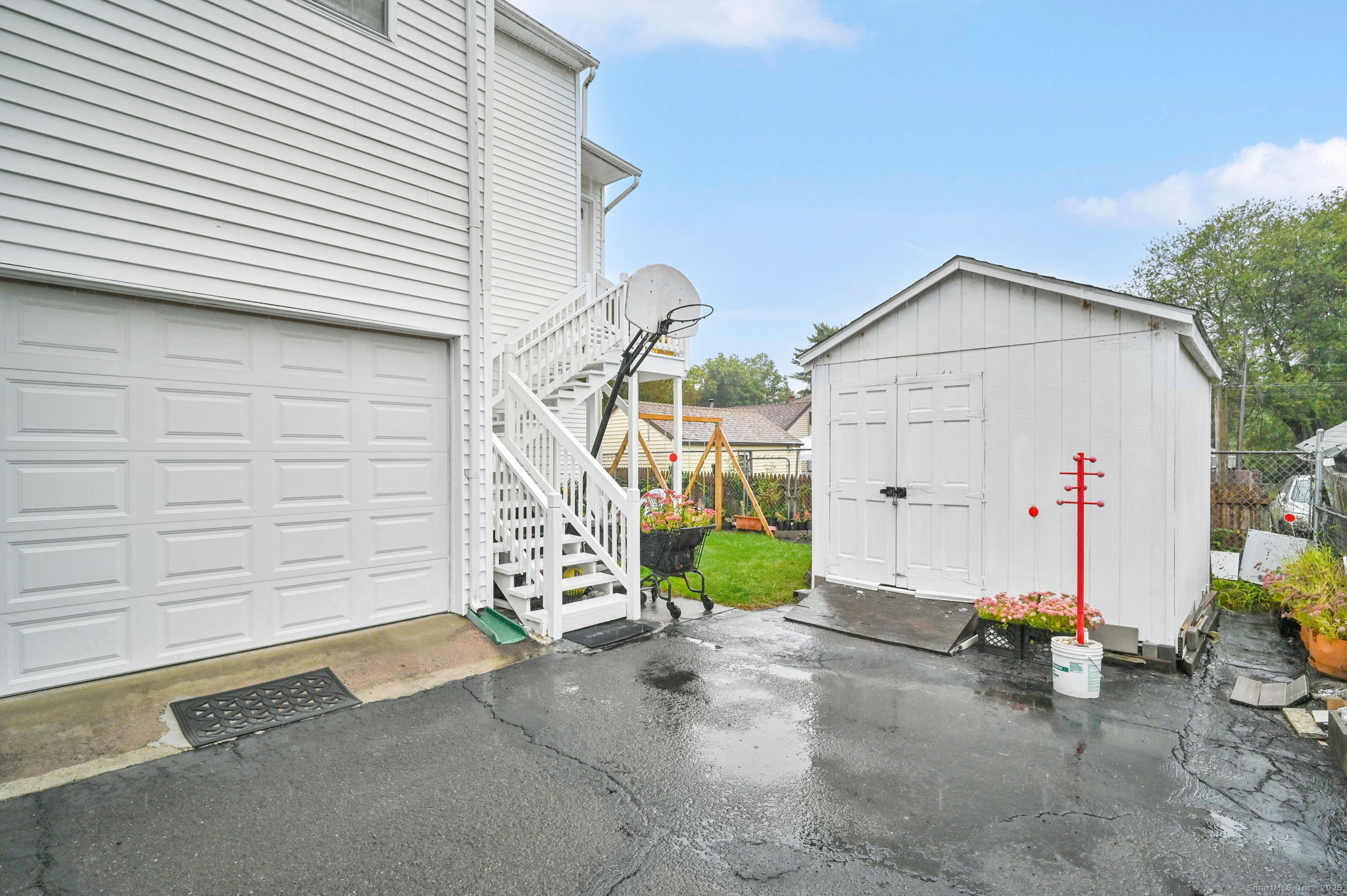 18 Englewood Avenue Bloomfield CT 06002