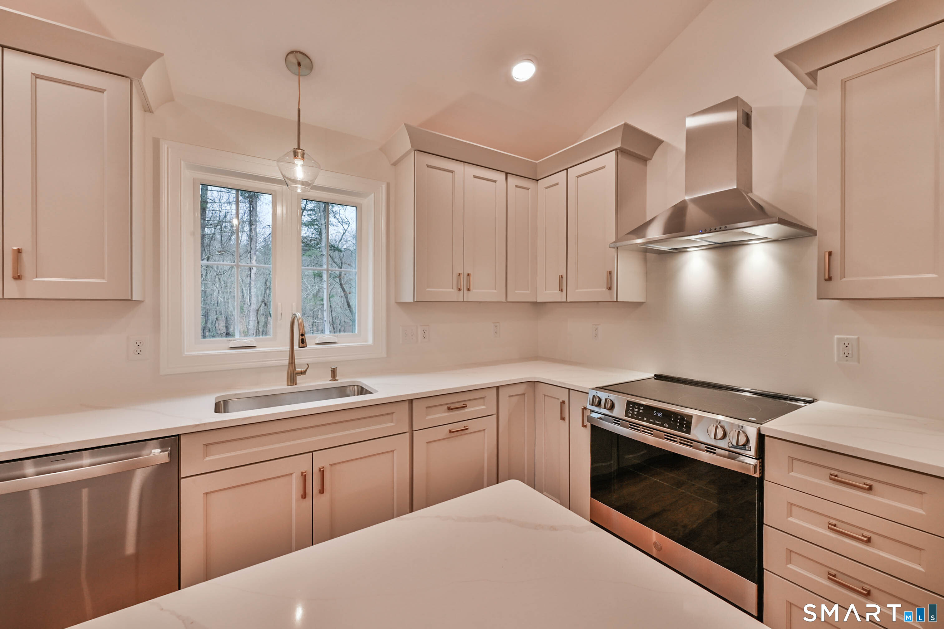 187 Thompson Road Thompson CT 06277