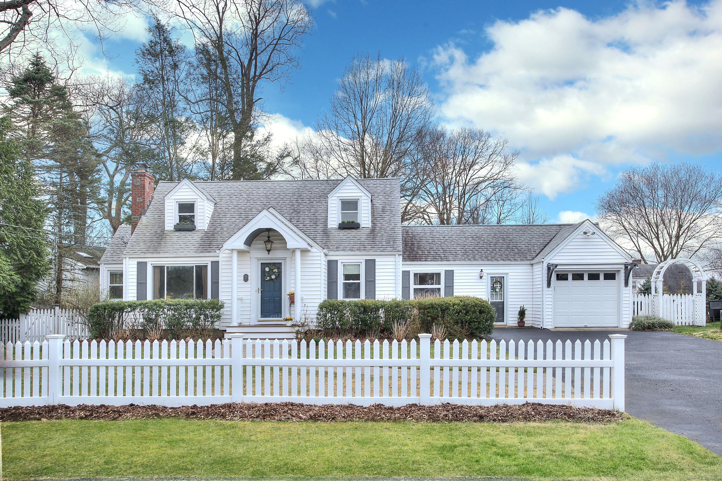 7 Stillson Place Fairfield CT 06824