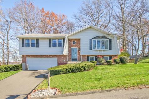 28 White Birch Drive Waterbury CT 06708