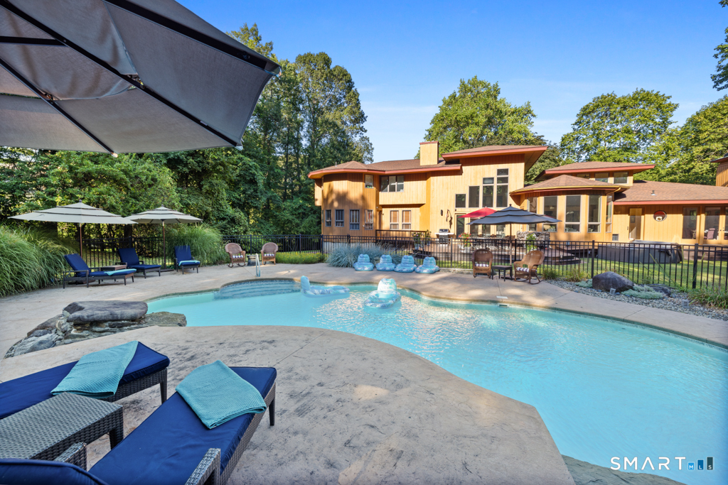 85 Norrans Ridge Drive Ridgefield CT 06877