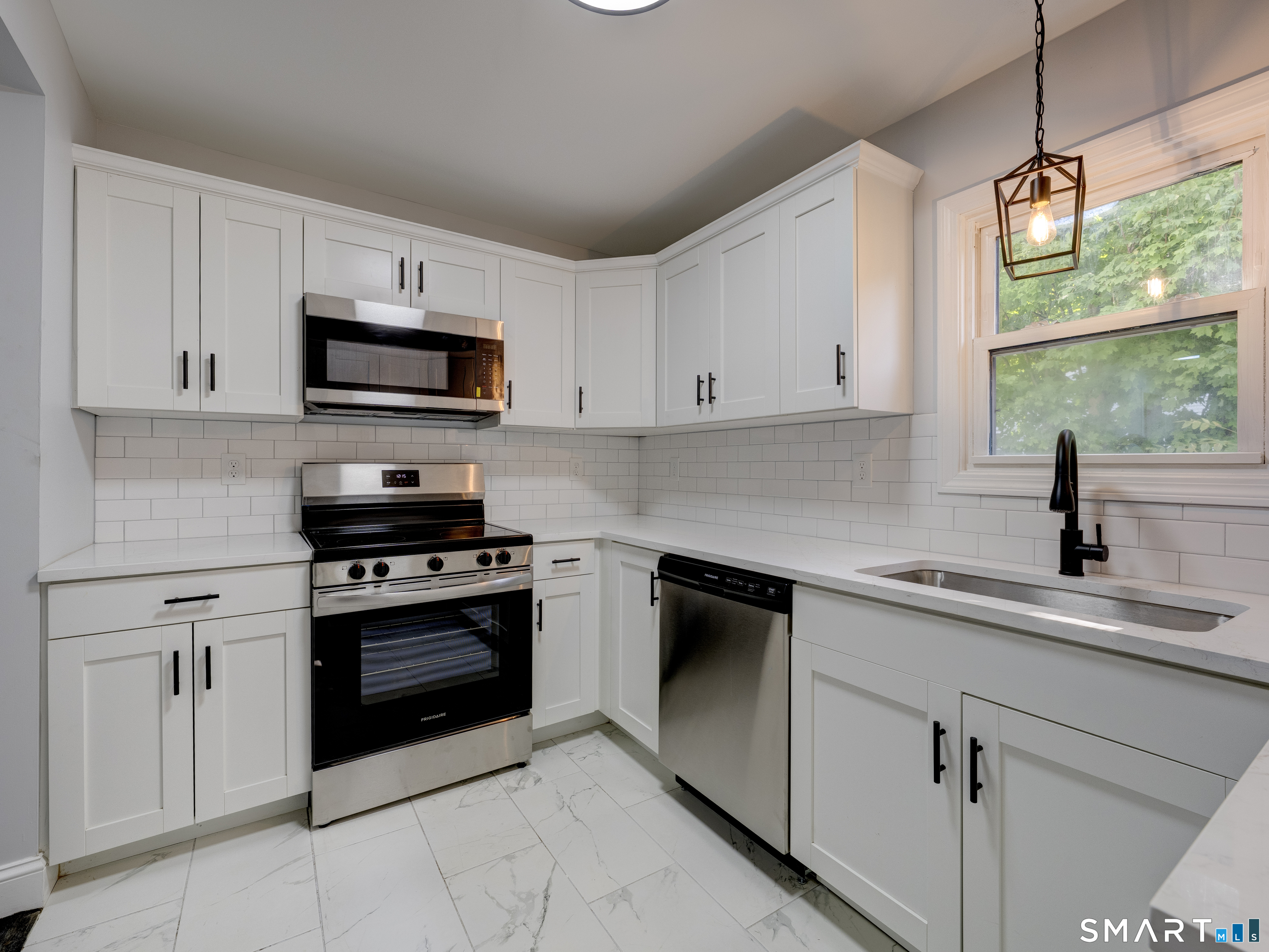 46 Middlefield Street Middletown CT 06457