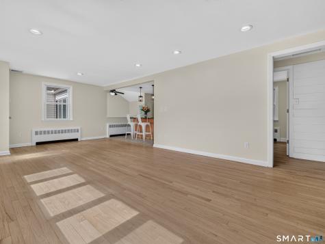 527 Clintonville Road North Haven CT 06473