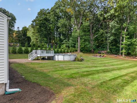 527 Clintonville Road North Haven CT 06473