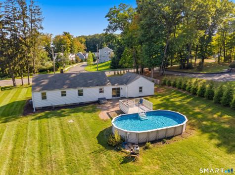 527 Clintonville Road North Haven CT 06473
