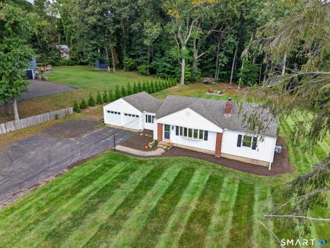 527 Clintonville Road North Haven CT 06473