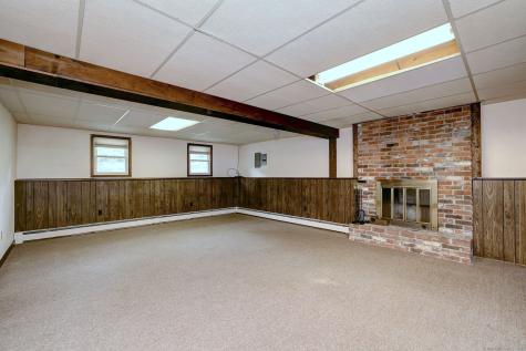 77 Laurie Lane Beacon Falls CT 06403