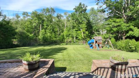 25 Dana Road Danbury CT 06811