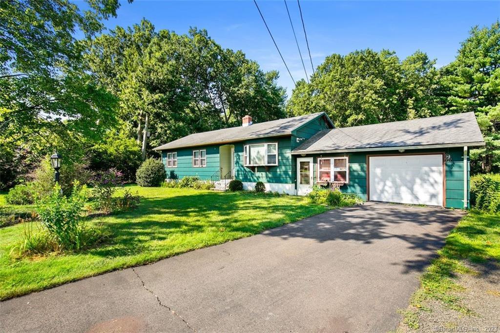 58 Manor Drive North Haven CT 06473