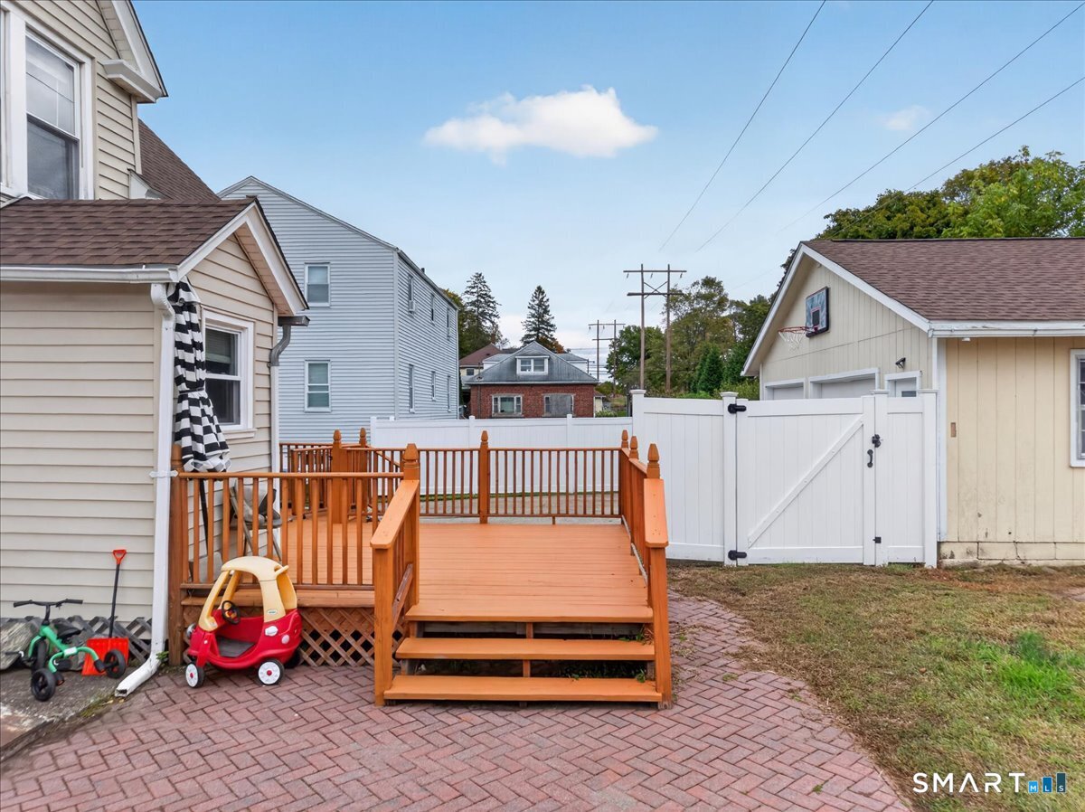 24 Maple Street Griswold CT 06351