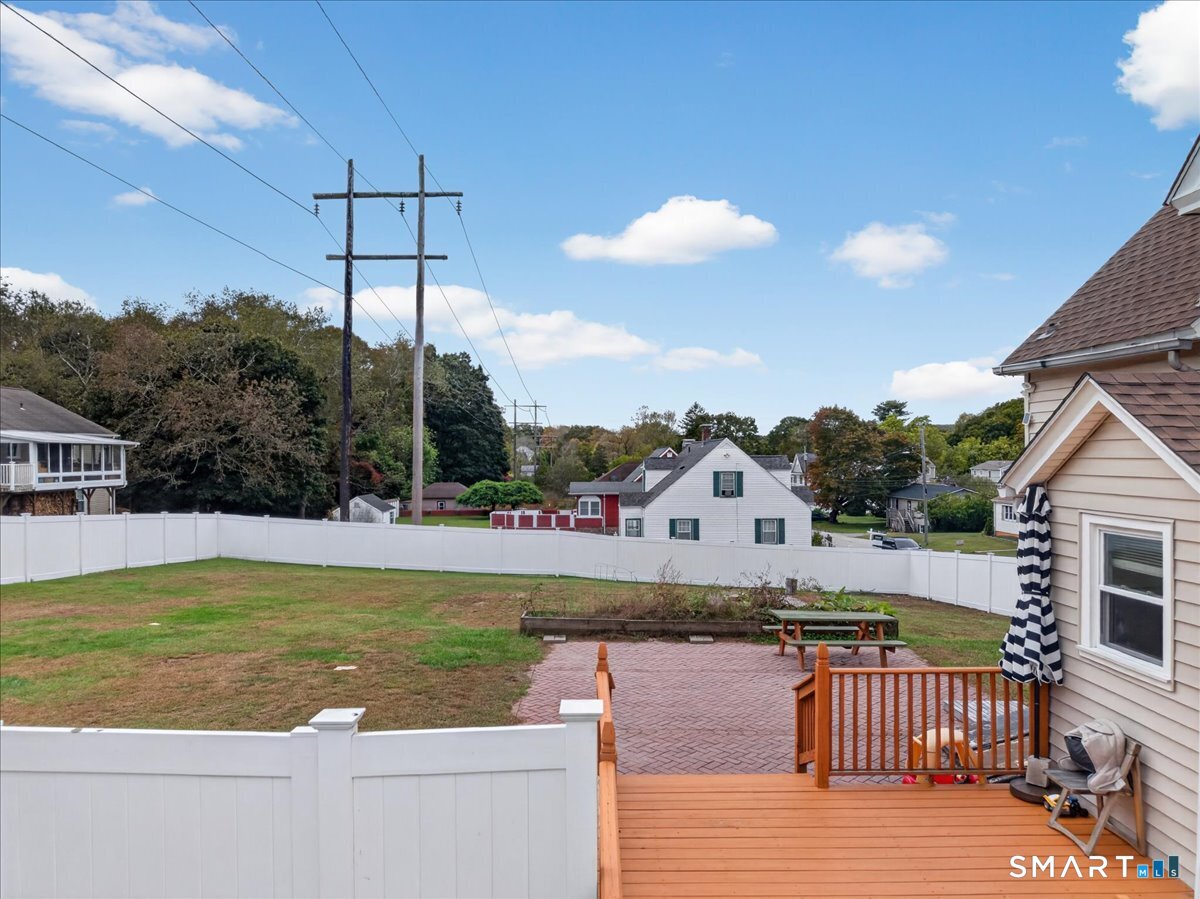 24 Maple Street Griswold CT 06351
