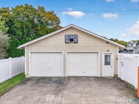 24 Maple Street Griswold CT 06351