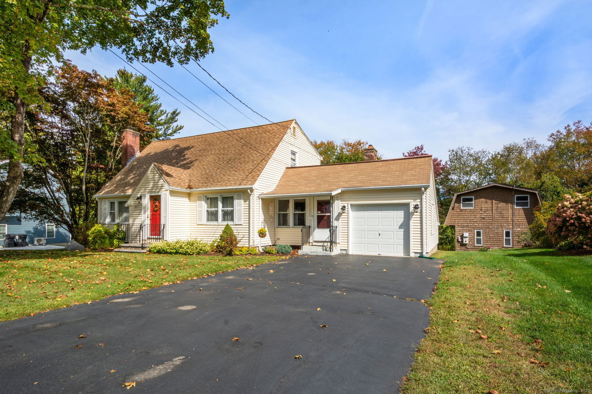 15 Oakwood Drive Thompson CT 06277