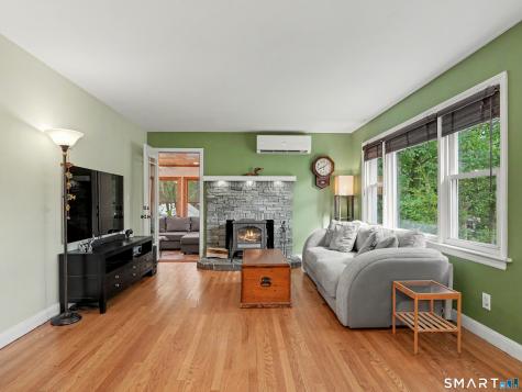 17 North Forest Circle West Haven CT 06516