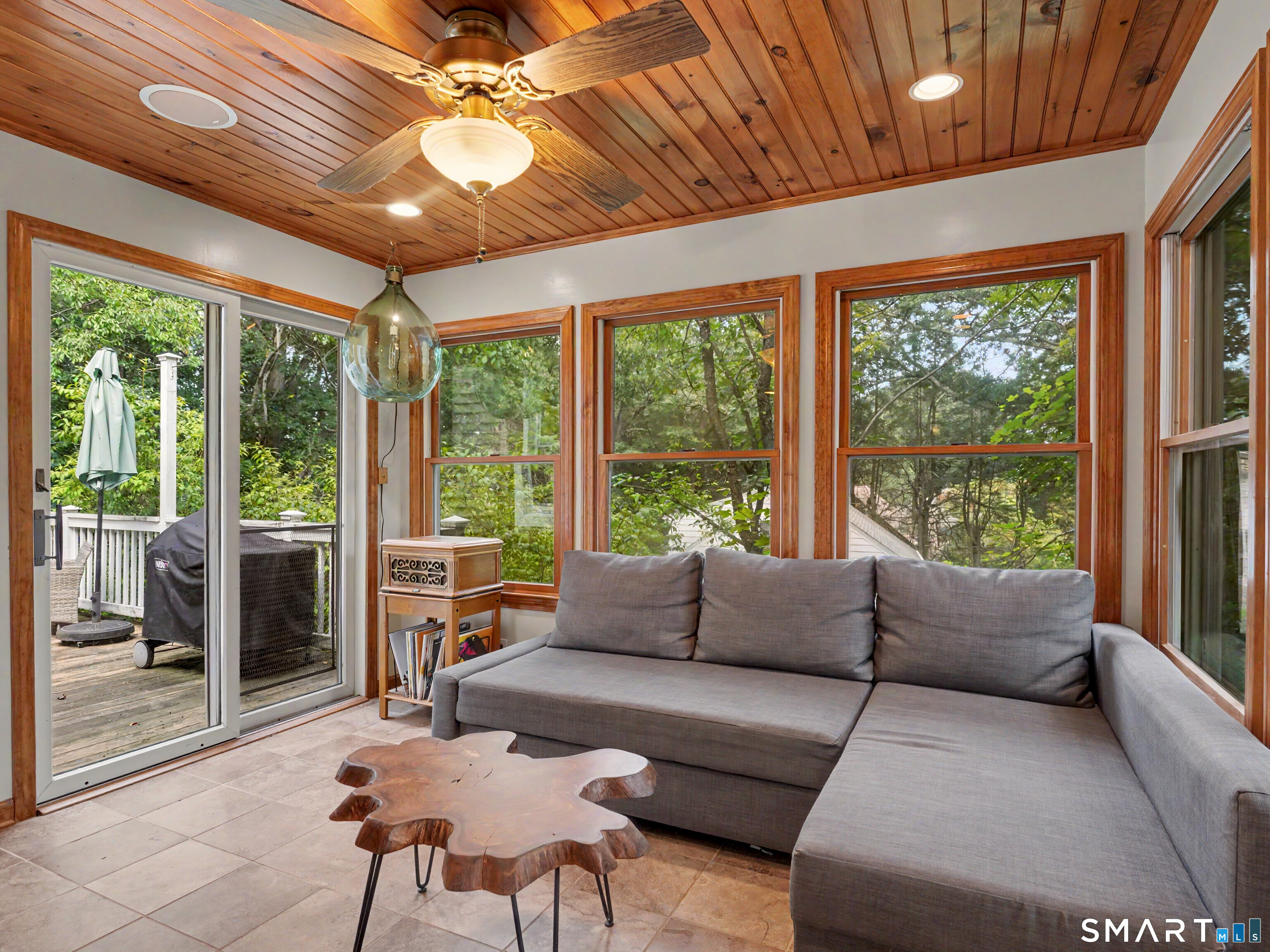 17 North Forest Circle West Haven CT 06516