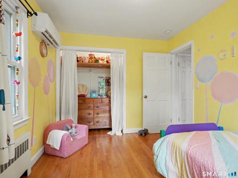 17 North Forest Circle West Haven CT 06516