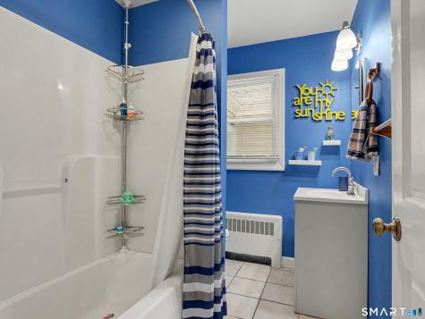17 North Forest Circle West Haven CT 06516