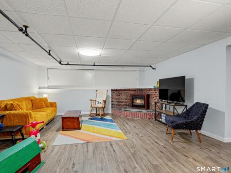 17 North Forest Circle West Haven CT 06516
